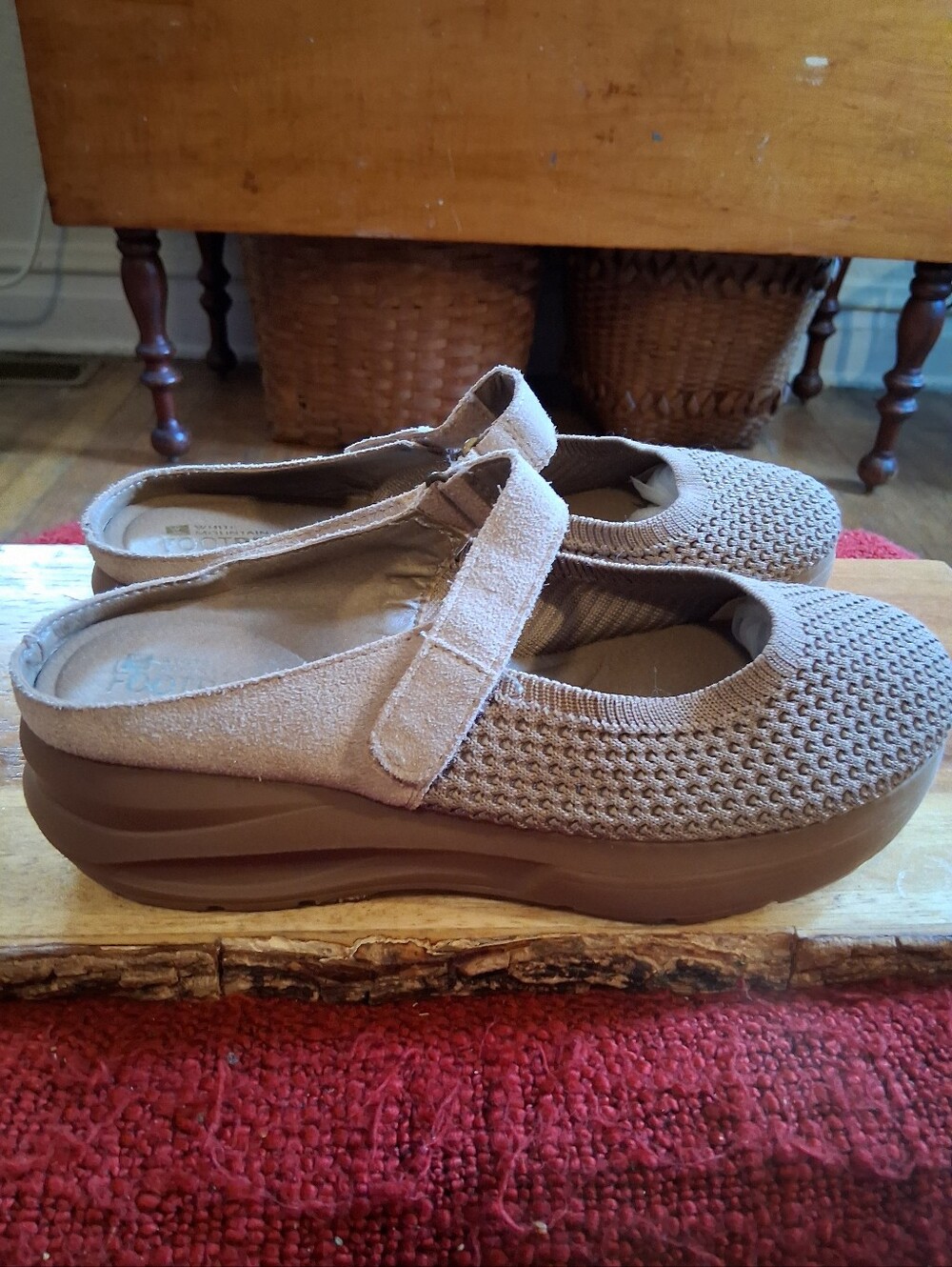 White Mountain Taupe Knit Mary Jane Clogs SZ 8.5 Wide